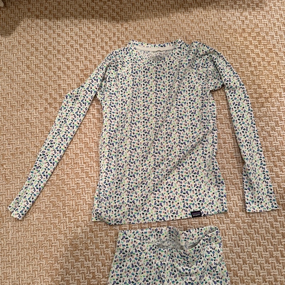Patagonia floral ski long John’s / base capilene size M